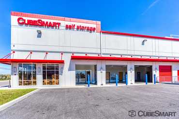 CubeSmart Self Storage - 12902 US 301 S Riverview, FL 33578