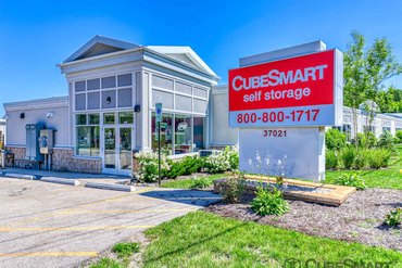 CubeSmart Self Storage - 37021 N Sheridan Rd Beach Park, IL 60087
