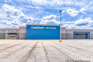 CubeSmart Self Storage - 555 W South St Freeport, IL 61032