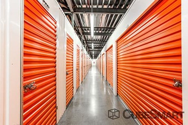CubeSmart Self Storage - 200 E 135th St Bronx, NY 10451