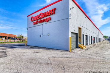 CubeSmart Self Storage - 9530 Skillman St Dallas, TX 75243