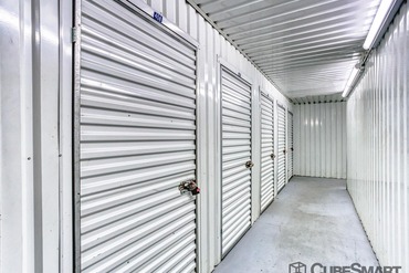 CubeSmart Self Storage - 350 W Rankin Rd Houston, TX 77090