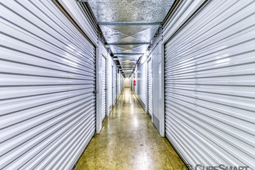 CubeSmart Self Storage - 3045 Business Center Dr-- Pearland, TX 77584