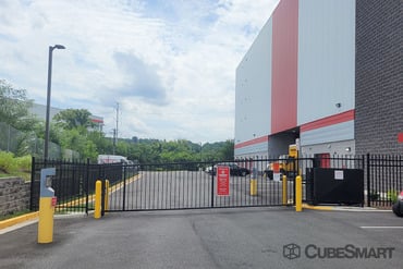 CubeSmart Self Storage - 2645 Shirlington Rd Arlington, VA 22206