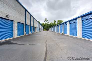 CubeSmart Self Storage - 689 Industrial Rd Warrenton, VA 20186