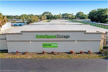 Extra Space Storage - 5305 Manatee Ave W Bradenton, FL 34209