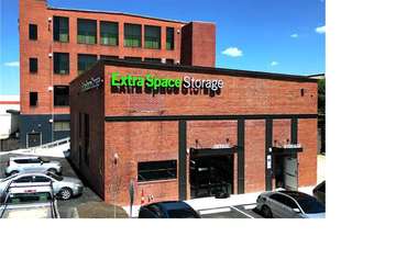 Extra Space Storage - 2500 E Market St Greensboro, NC 27401