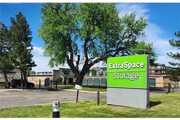 Extra Space Storage - 5815 Arapahoe Ave Boulder, CO 80303