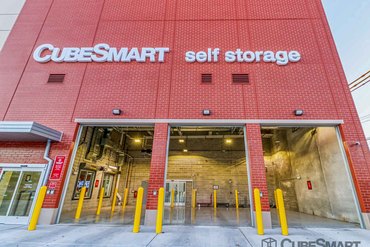 CubeSmart Self Storage - 3637 N Central Ave Chicago, IL 60634