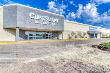 CubeSmart Self Storage - 1300 S Koeller St Oshkosh, WI 54902