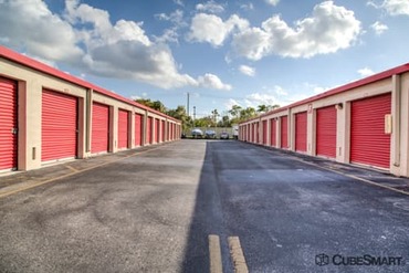 CubeSmart Self Storage - 13290 W State Rd 84 Davie, FL 33325