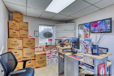 CubeSmart Self Storage - 5907 W Linebaugh Ave Tampa, FL 33624