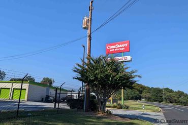 CubeSmart Self Storage - 3134 Chestnut Drive Doraville, GA 30340