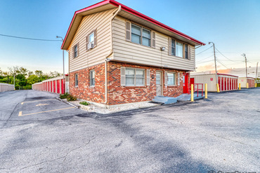 CubeSmart Self Storage - 4548 American Rd Rockford, IL 61109