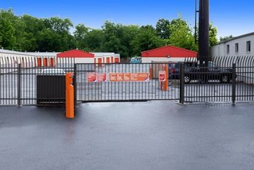 Public Storage - 5748 N Tryon Street Charlotte, NC 28213