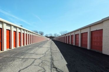 Public Storage - 29250 John R. Road Madison Heights, MI 48071