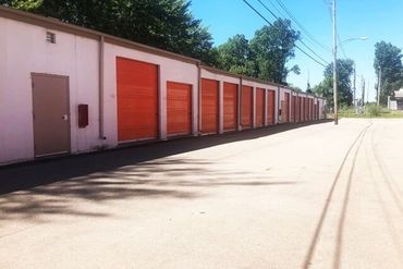 Public Storage - 4816 N Grand River Ave Lansing, MI 48906