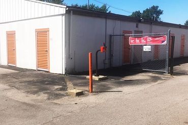 Public Storage - 4816 N Grand River Ave Lansing, MI 48906