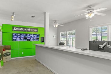Extra Space Storage - 6231 Hillandale Dr Lithonia, GA 30058