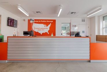 Public Storage - 20140 Sherman Way Canoga Park, CA 91306