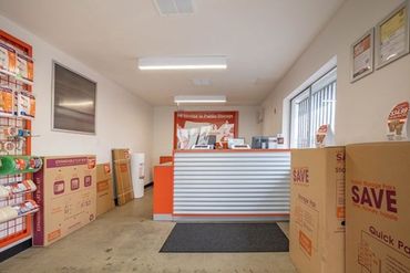 Public Storage - 3207 E South St Long Beach, CA 90805