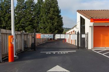 Public Storage - 12299 Saratoga Sunnyvale Rd Saratoga, CA 95070