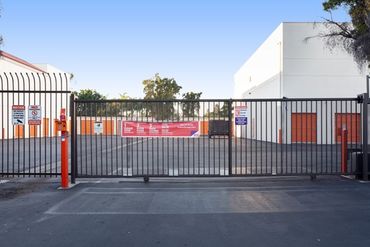 Public Storage - 2075 Newport Blvd Costa Mesa, CA 92627