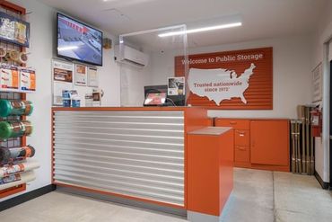 Public Storage - 18 Hughes Irvine, CA 92618