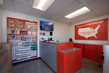 Public Storage - 5045 N Gates Ave Fresno, CA 93722