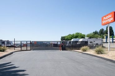 Public Storage - 5045 N Gates Ave Fresno, CA 93722