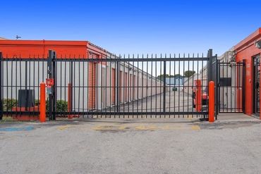 Public Storage - 7930 W 20th Ave Hialeah, FL 33016
