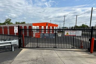 Public Storage - 3801 N Dupont Parkway New Castle, DE 19720