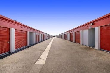 Public Storage - 400 S Grand Ave Santa Ana, CA 92705