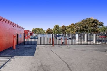 Public Storage - 400 S Grand Ave Santa Ana, CA 92705