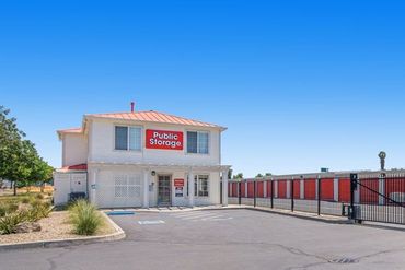 Public Storage - 300 E Larch Road Tracy, CA 95304