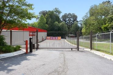 Public Storage - 3692 Clairmont Road Atlanta, GA 30341
