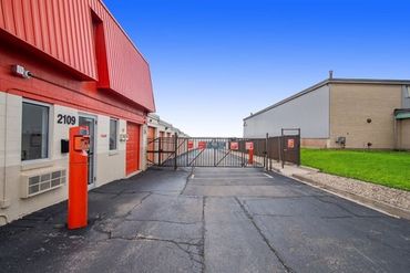 Public Storage - 2109 Ogden Ave Lisle, IL 60532