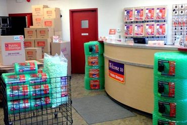 Public Storage - 1620 NE Sandy Blvd Portland, OR 97232