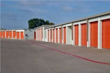 Public Storage - 601 North Stemmons Freeway Lewisville, TX 75067