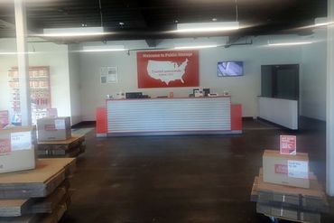 Public Storage - 2240 N Hollywood Way Burbank, CA 91505