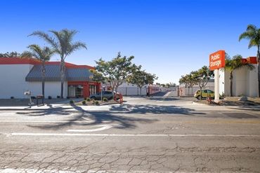 Public Storage - 4400 McGrath St Ventura, CA 93003