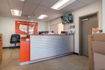 Public Storage - 4400 McGrath St Ventura, CA 93003