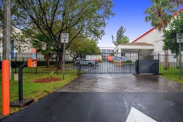 Public Storage - 9600 NW 40th Street Rd Doral, FL 33178