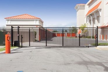 Public Storage - 39 SE 1st St Deerfield Beach, FL 33441