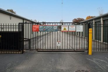 Public Storage - 900 Locust St Valparaiso, IN 46383