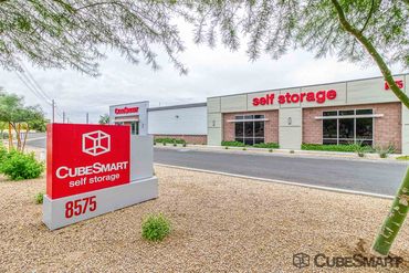 CubeSmart Self Storage - 8575 S Priest Dr Tempe, AZ 85284