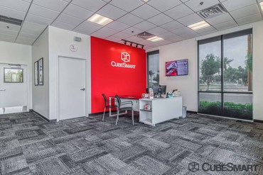 CubeSmart Self Storage - 8575 S Priest Dr Tempe, AZ 85284