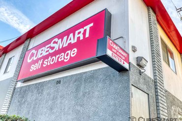 CubeSmart Self Storage - 198 W Artesia Blvd Long Beach, CA 90805
