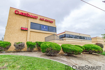 CubeSmart Self Storage - 201 Via El Centro Oceanside, CA 92058