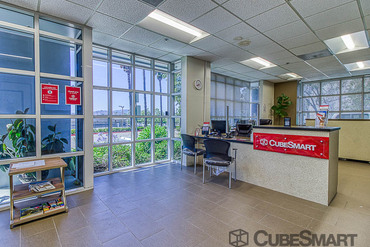 CubeSmart Self Storage - 10999 Willow Ct San Diego, CA 92127
